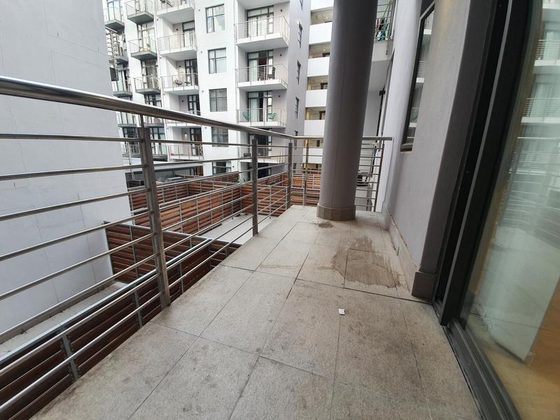 1 Bedroom Property for Sale in Woodstock Western Cape